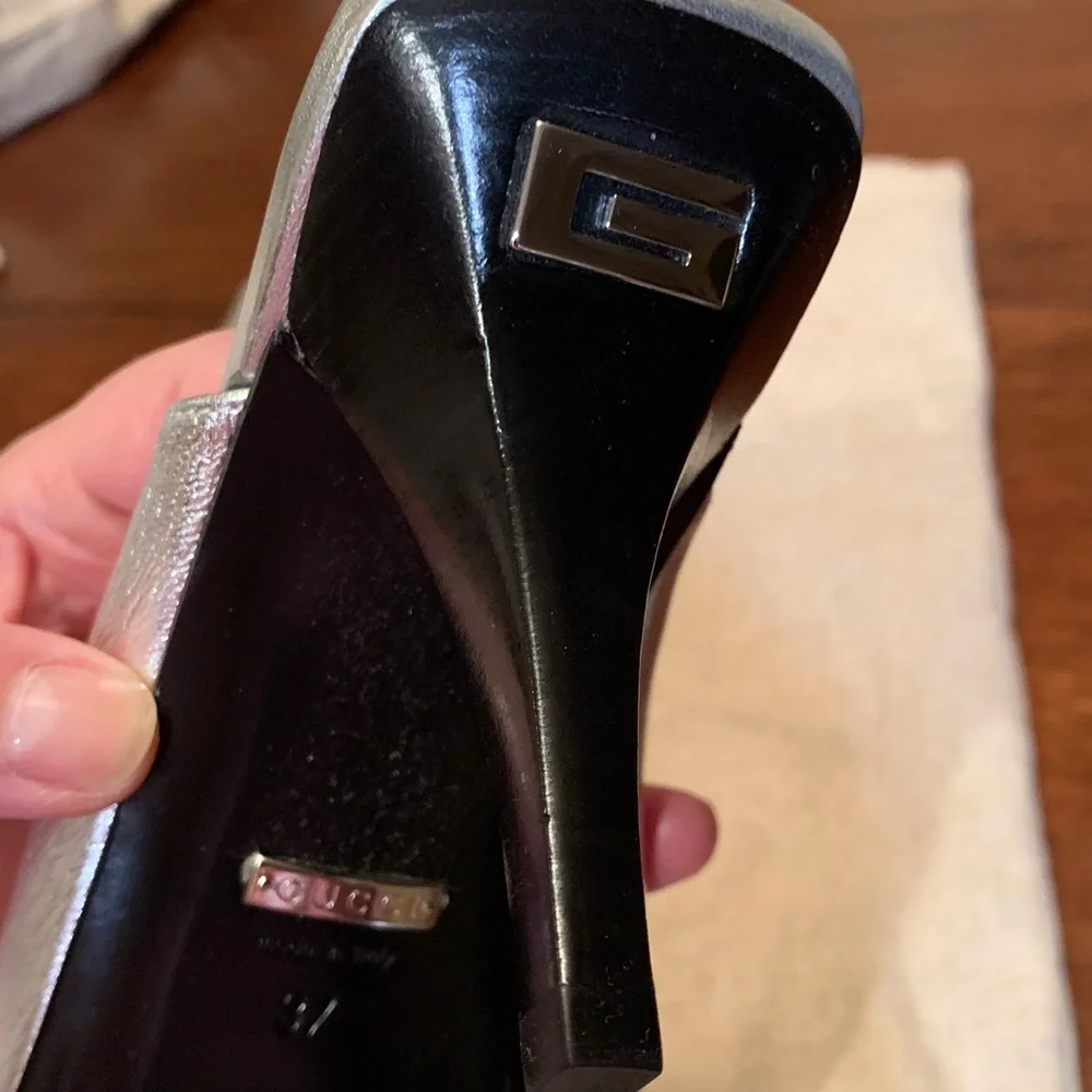 Brand new, rare,authentic ,real leather silver  Gucci shoes,made in Italy,size 7 - Picture 8 of 17